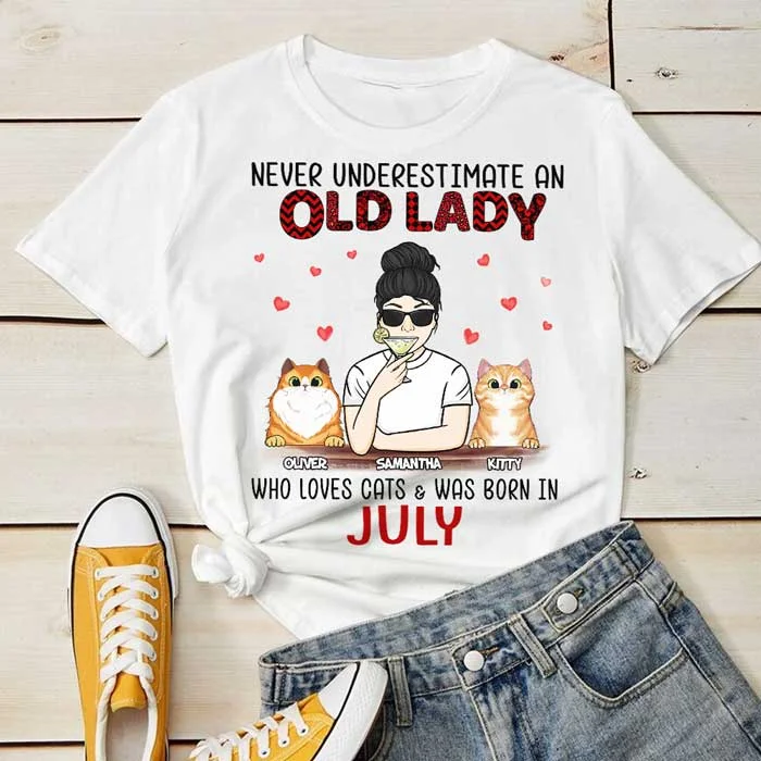 Never Underestimate An Old Lady Who Loves Cats - Personalized Unisex T-Shirt