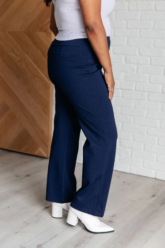 Maddie Straight Leg Pants in Navy