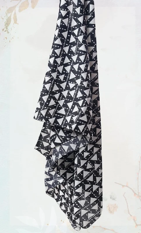 Triangle Printed Hijab